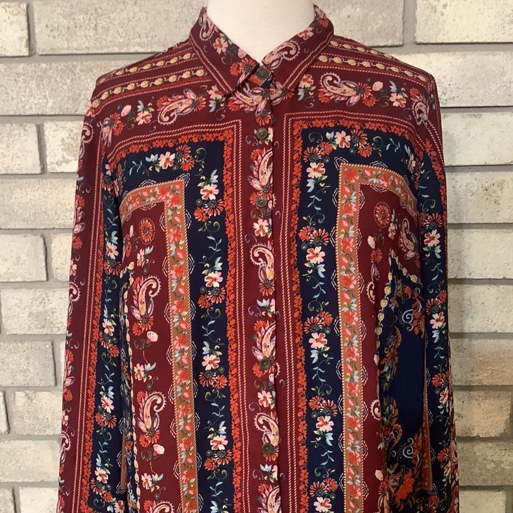 3for$20 blouse button front medium - Picture 2 of 5